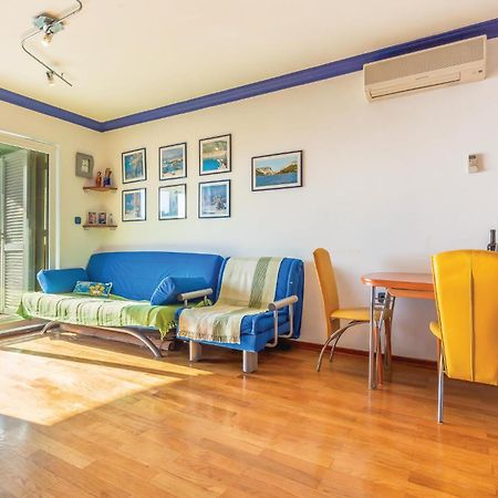 Stunning Apartment In Brela With Wifi Экстерьер фото